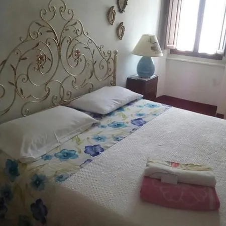לינה וארוחת בוקר B&B Portoferraio *